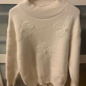 Sweater cream soft